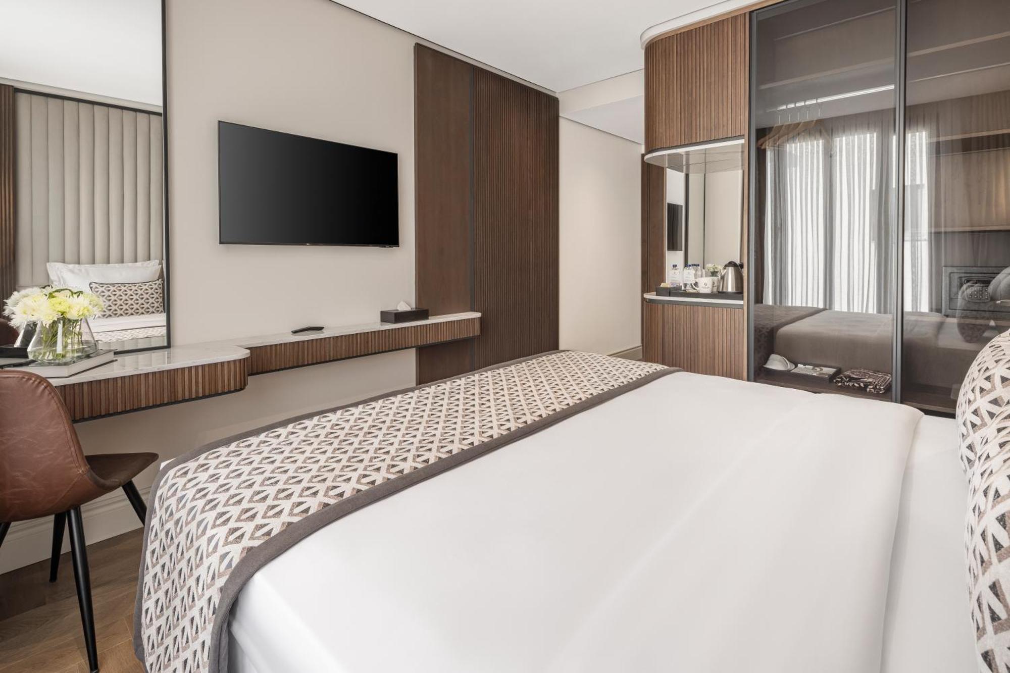 Dream Inn Karakoey Bosphorus Istanbul Exterior photo